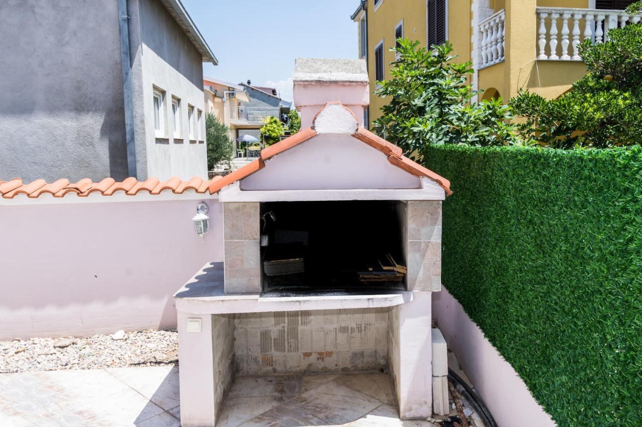 Apartments Dovana Kastela Exterior photo