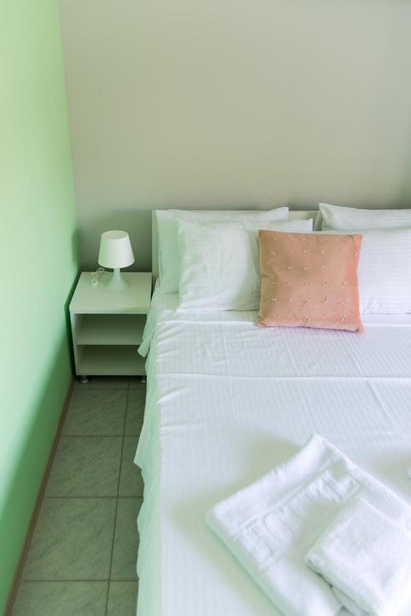Apartments Dovana Kastela Exterior photo