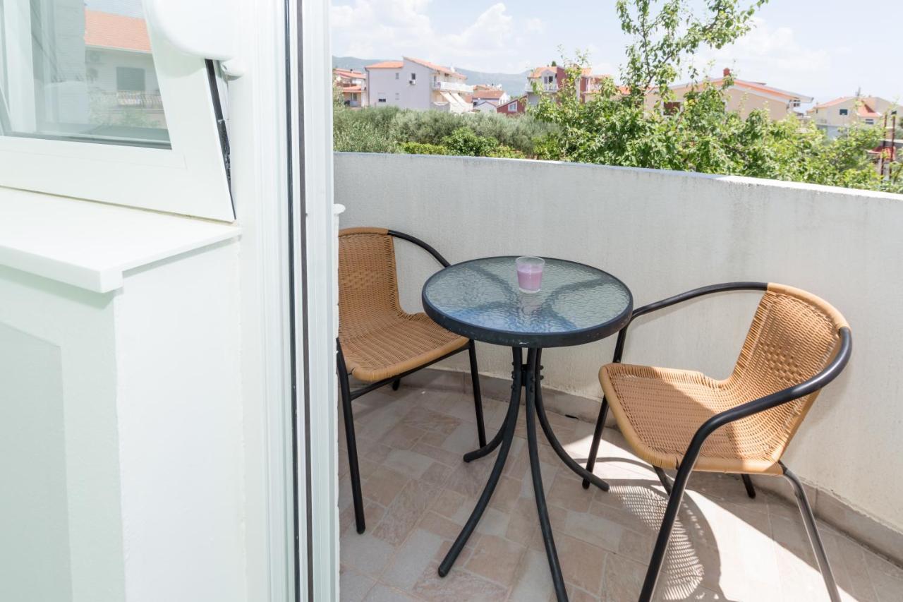 Apartments Dovana Kastela Exterior photo
