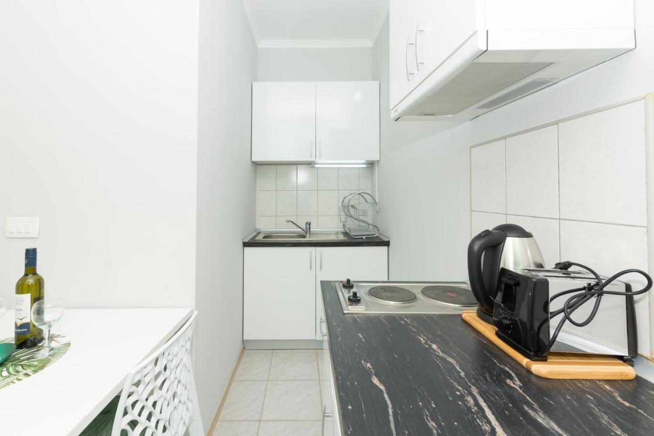 Apartments Dovana Kastela Exterior photo